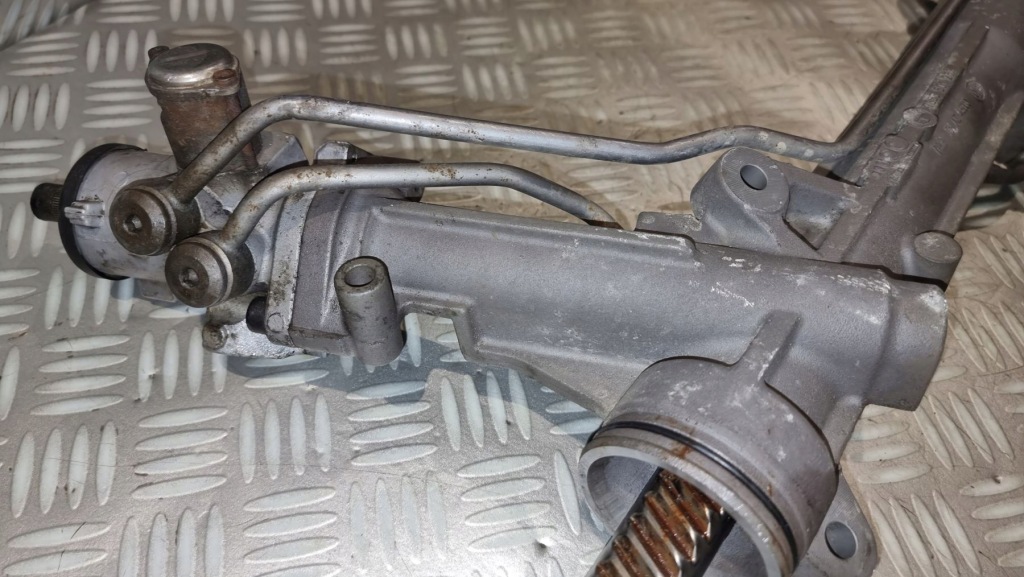 Bmw e60 e63 рейка рульова трансмісія кермова 1 датчик серво 6775422 05r в Україні