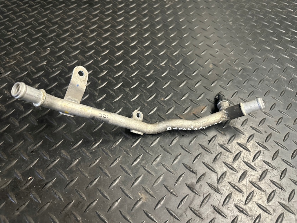 фото №1, Шланг wody audi a8 d4 4.2 tdi cds 057121064e