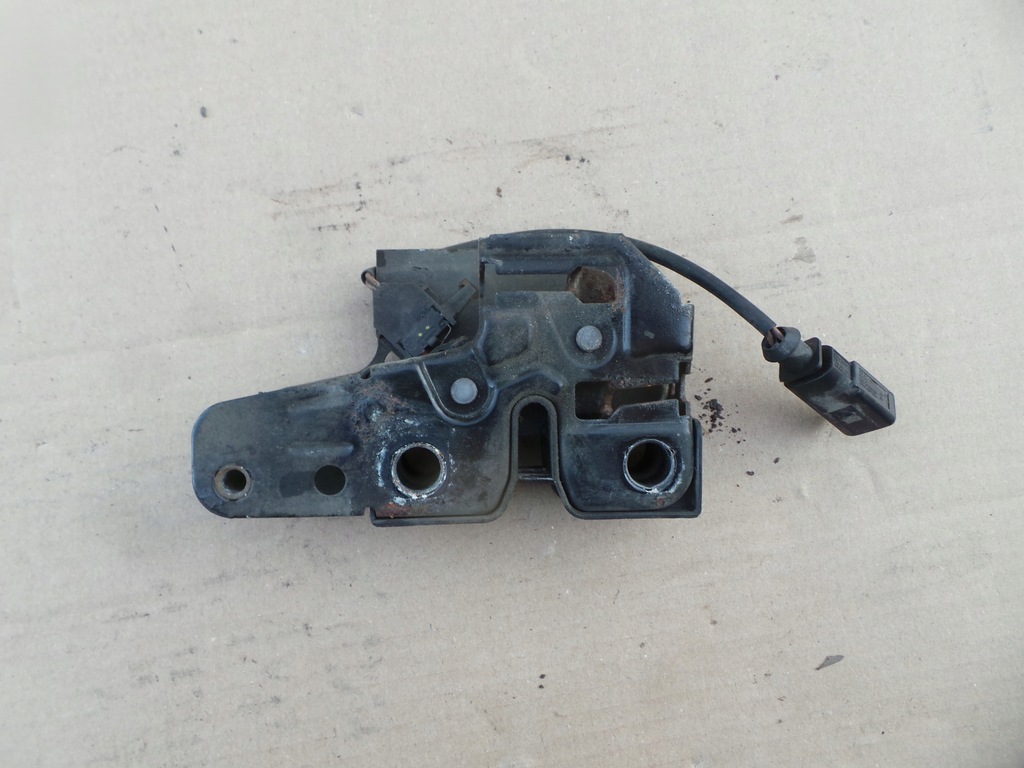 фото №4, Замок капот перед skoda fabia ii