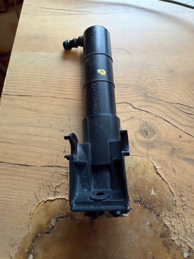 фото №1, Vw golf plus lift 2009- омыватель лампы правый оригинал