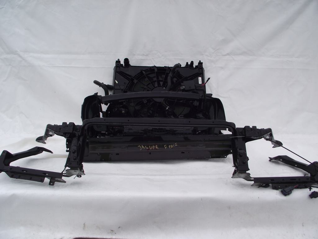 фото №1, Jaguar f-pace 2.0 d pas радиатор