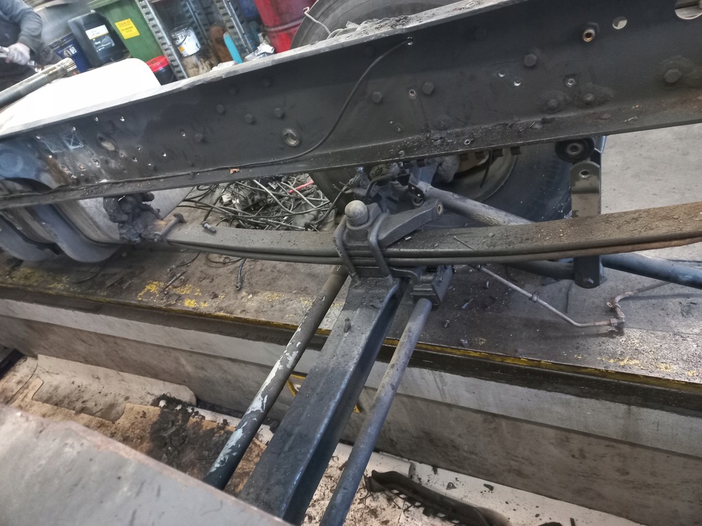 фото №1, Scania рессора 2 щетки