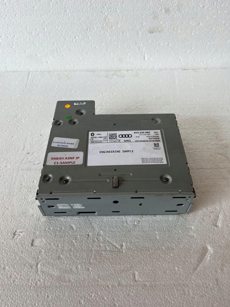 фото №1, Считыватель мультимедиа audi 8y0035065