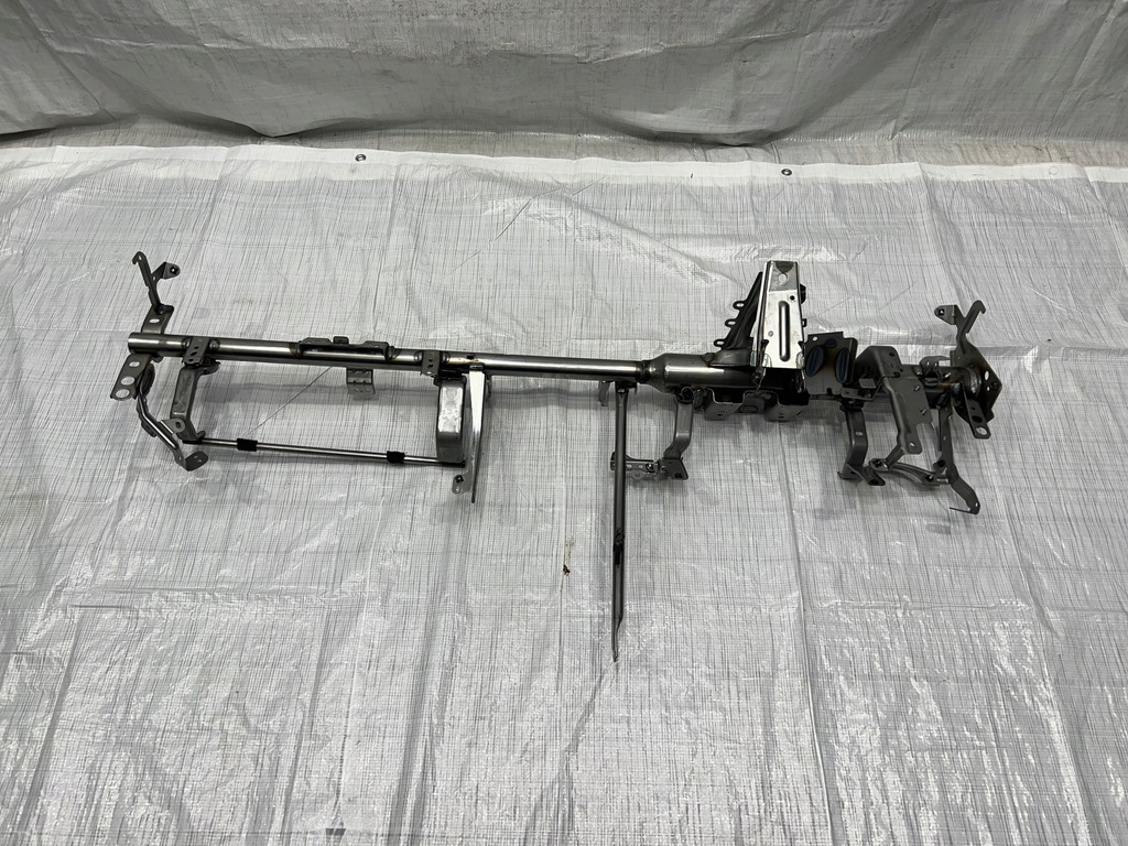 фото №1, Outlander iii lift phev каркас балка pod консоль