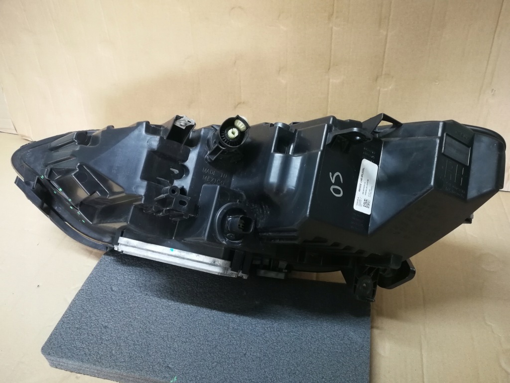 Tesla model x 15- фара правий перед передня full led модуль 0019742513 в Україні