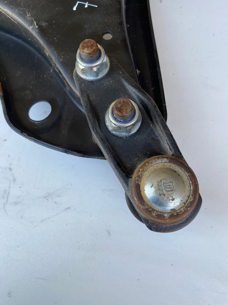 фото №4, Рычаг правый renault twingo 2