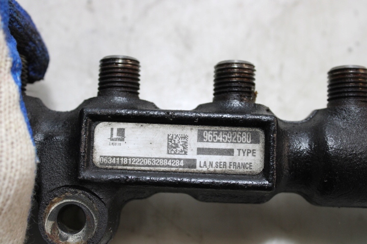 фото №4, Молдинг упорскування citroen c4 i 1.6hdi