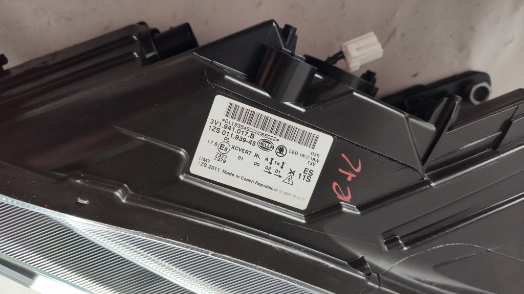 Skoda superb 3 3v1 ксенон led левый правый поворотный фара фара Доставка