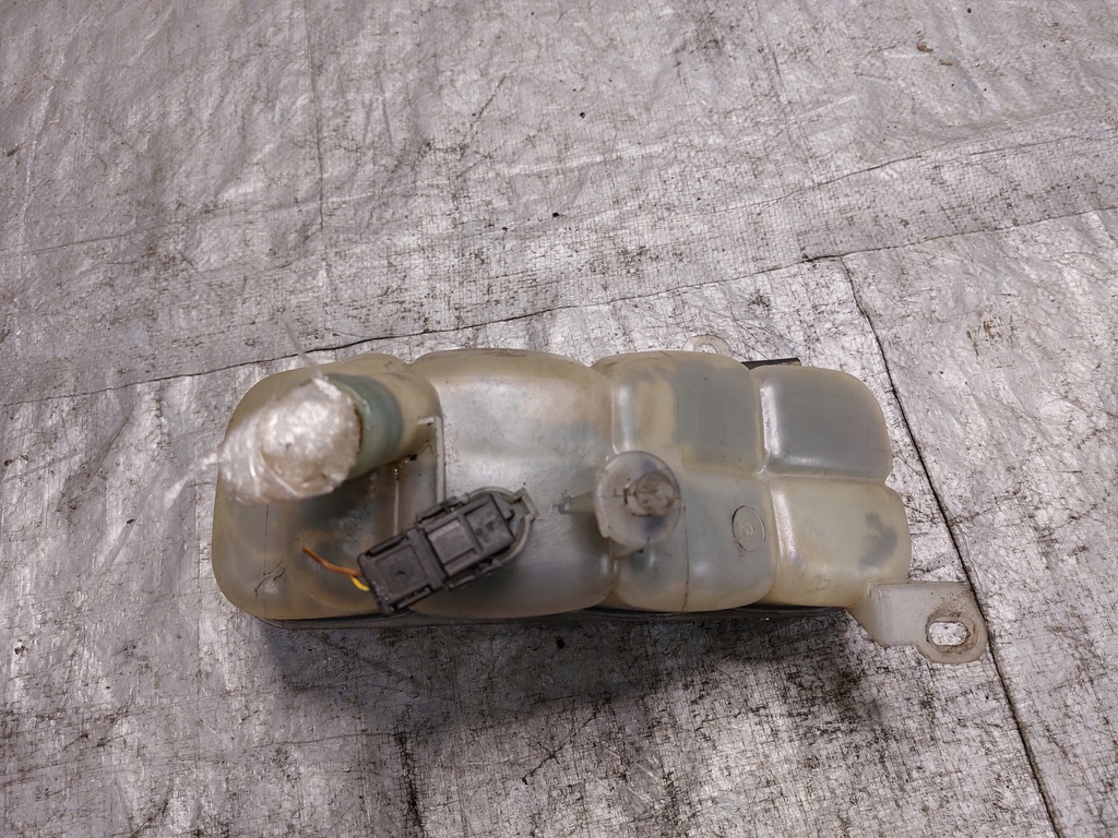 фото №7, Бачок расширительный mercedes w208 2.0b