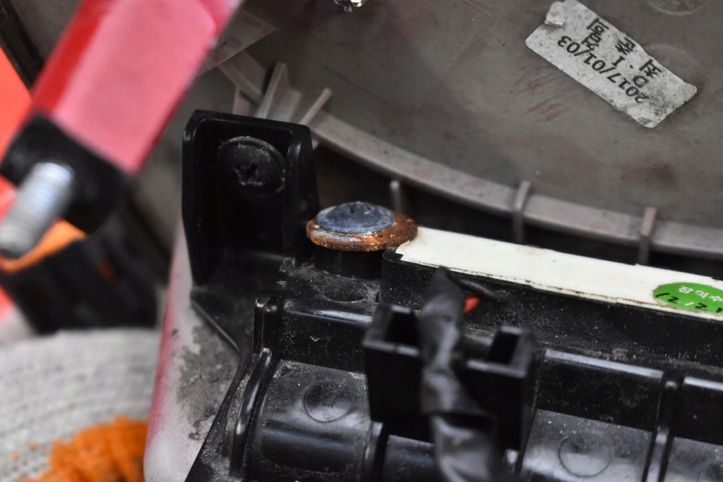 фото №8, Ручка крышки задняя задний эмблема beg kia rio 4 iv 5d hb 16-20