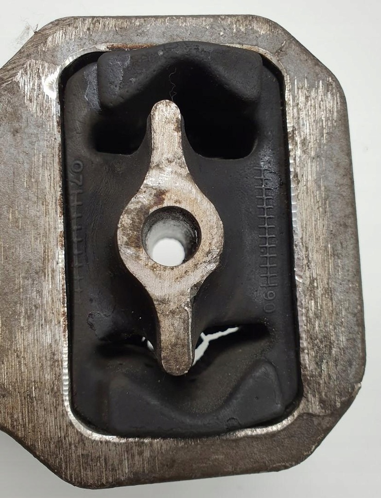 фото №4, Кронштейн подушка двигателя jeep grand cherokee iii wh