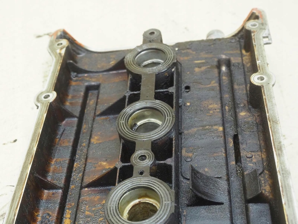 фото №13, Кришка клапанів ліва audi a4 b6 passat b5 2.4 b v6 078103471r