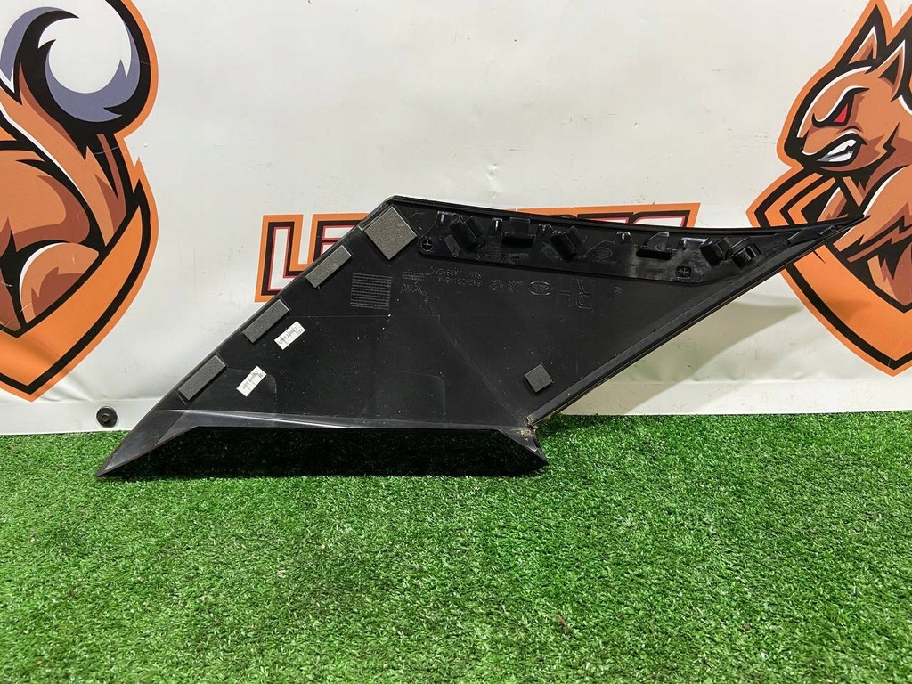 фото №8, Обшивка стійка задня права velar j8a2-29148-ae