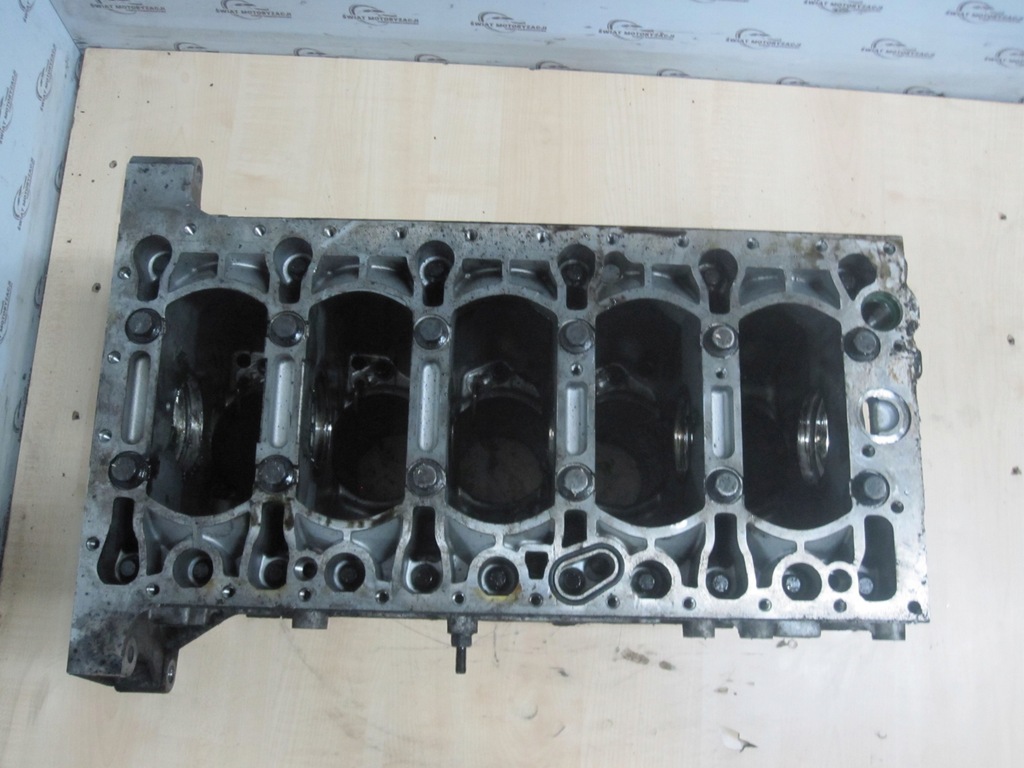 фото №5, Volvo xc90 2.4 d d5244t 163km блок двигателя номинальный 8653864a 08653865