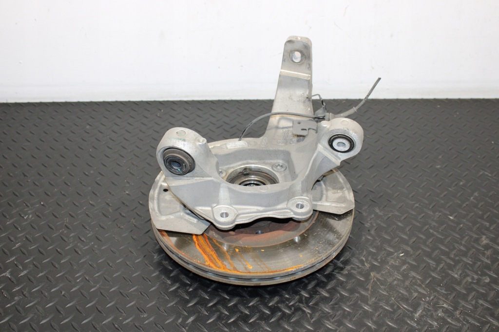 фото №3, Поворотный кулак правый задняя alfa romeo stelvio q4