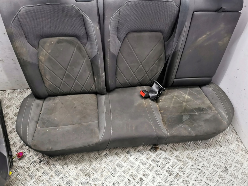 фото №14, Volkswagen golf viii 2020 сиденья / заднее сиденье / комплект