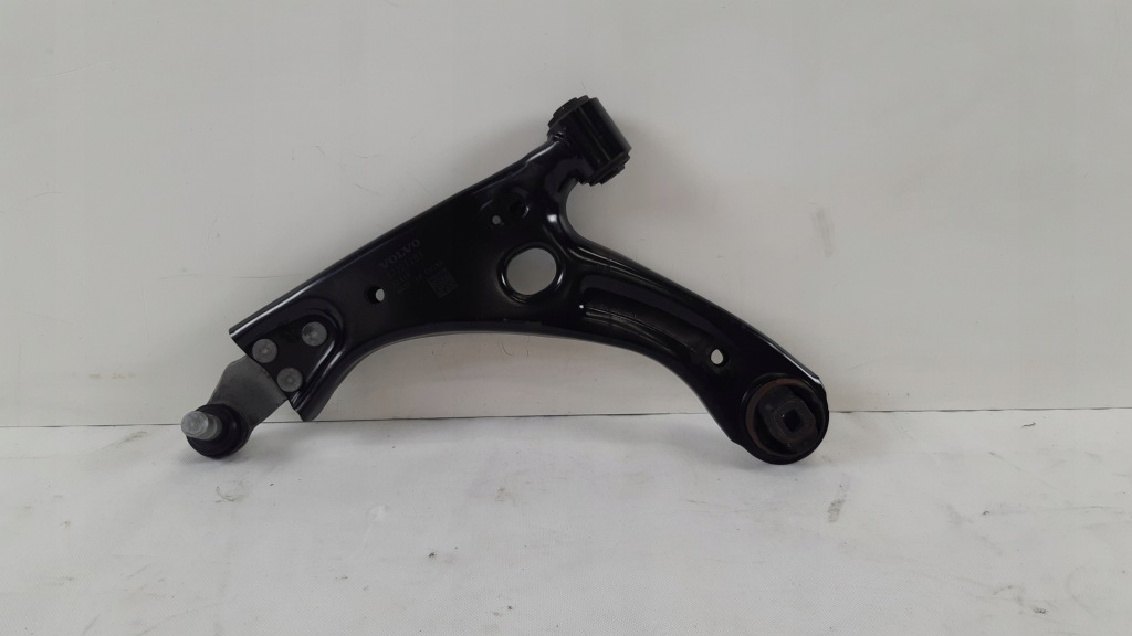 фото №1, Volvo xc40 рычаг левый перед 32221283