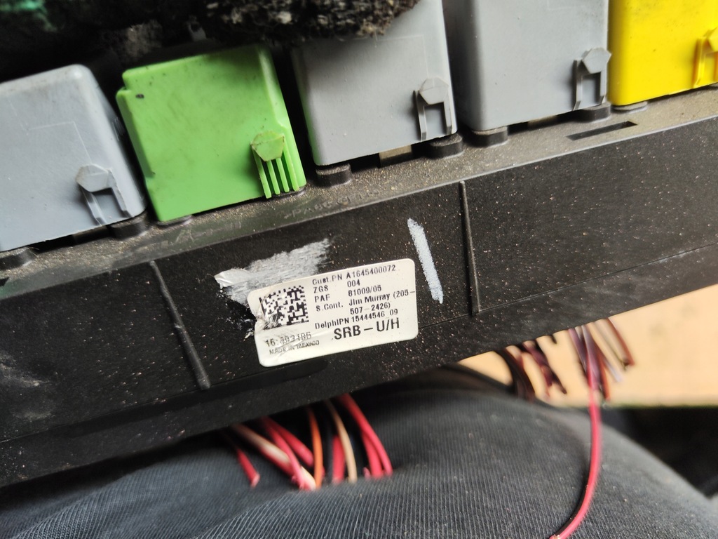 фото №2, Mercedes w251 r klasa коробка предохранителей