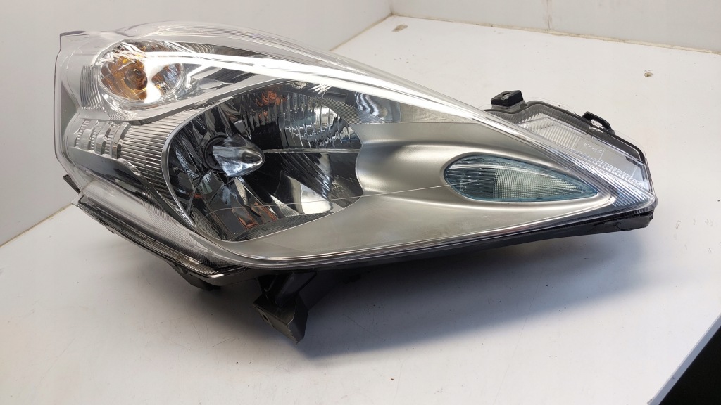 фото №1, Nissan leaf лампа перед передняя фара правый europa