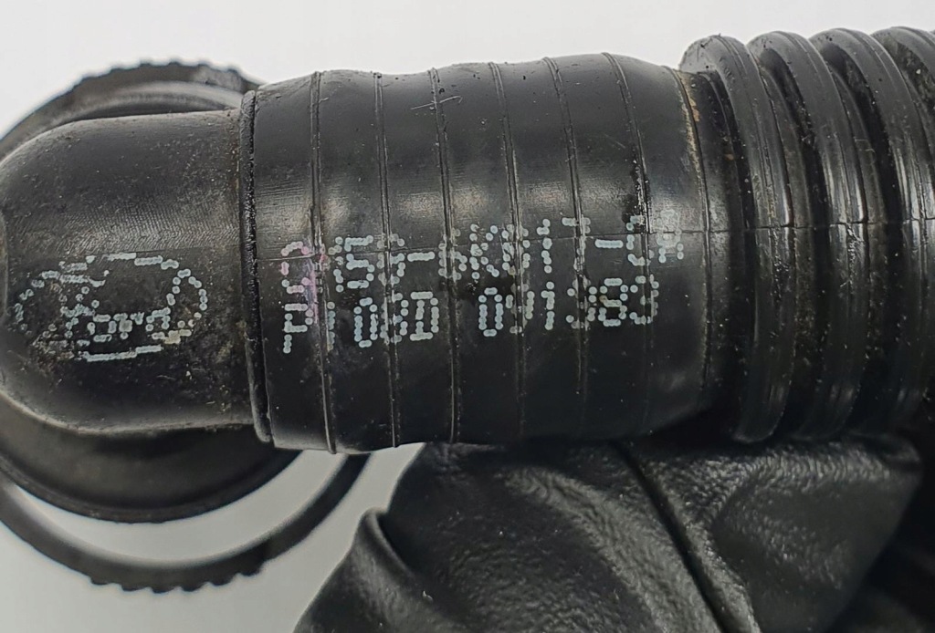 Пабтрубок  труба вентиляция картера ford focus 1.0 ecoboost cm5g-6k817-ca Оригинал