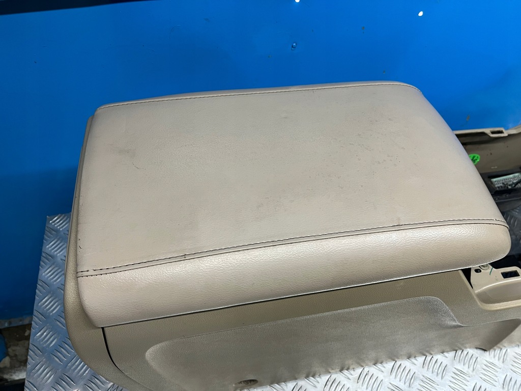 фото №8, Ford expedition ii 02- тунель підлокітник бежевий