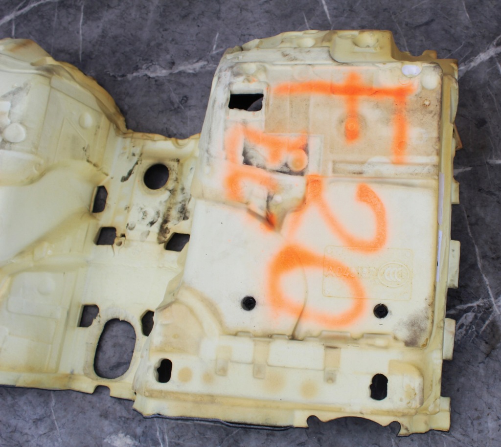 фото №7, Підлога килимок обшивка bmw f20 europa