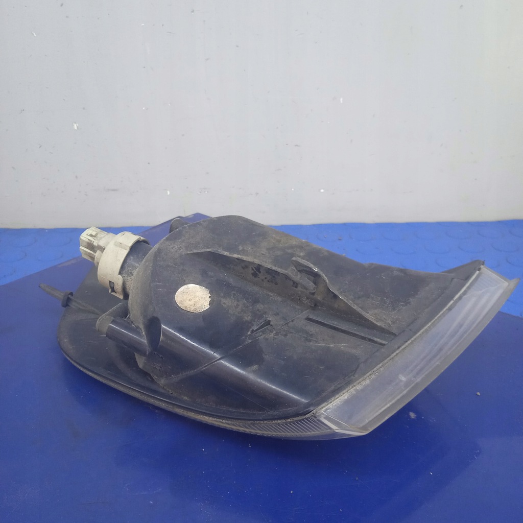 фото №7, Volvo v40 s40 поворотник правий лампа поворотник 30621832