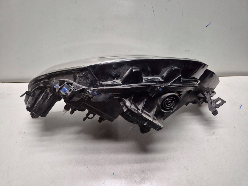 фото №7, Лампа правая renault megane iv led 260107670r