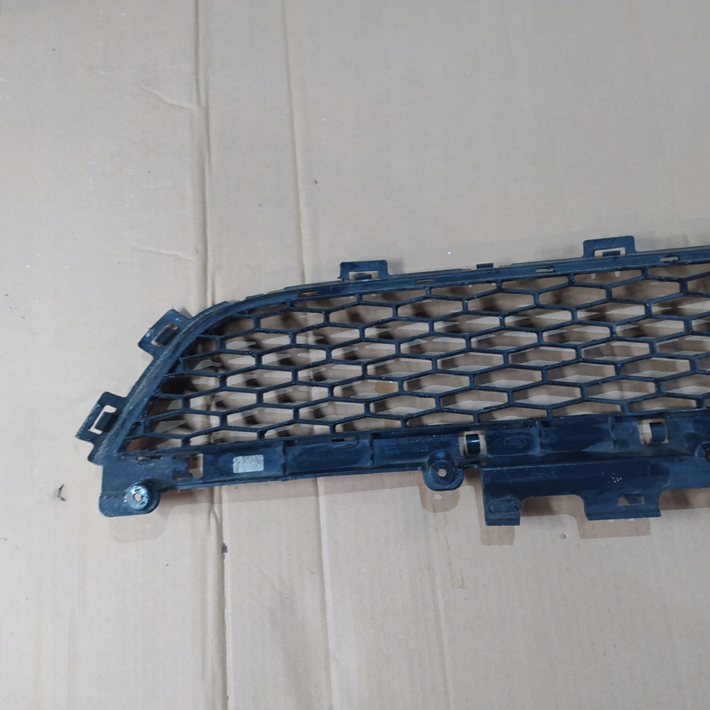 фото №9, Discovery sport l550 15- решётка средняя бампера