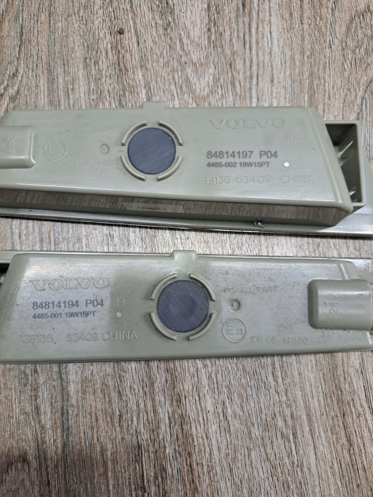 фото №4, Лампа внутренняя освещение кабины левая lub правая volvo fh 4 fh 5