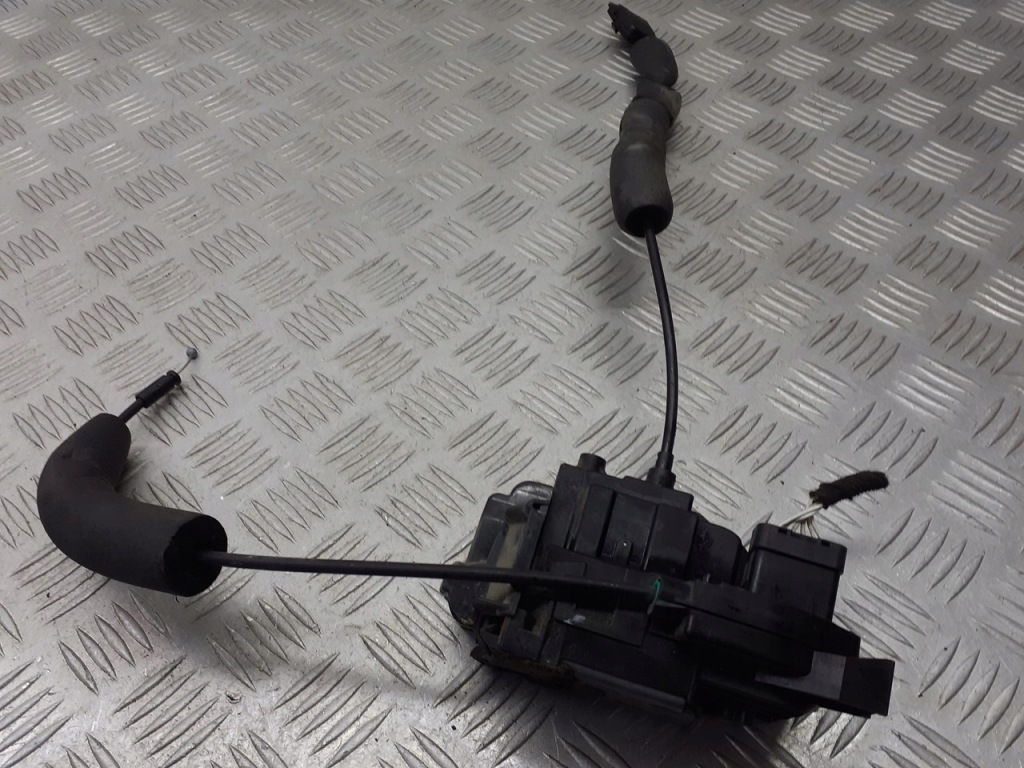 фото №1, Замок двері центральний правий задня renault laguna iii 2.0 dci 825000003r