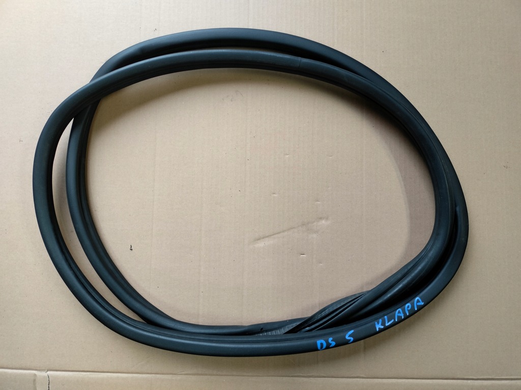 фото №1, Citroen ds5 прокладка кришки багажника