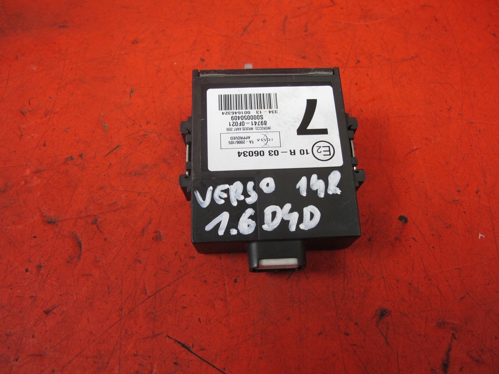 фото №1, Toyota verso r2 09- модуль реле блок управления