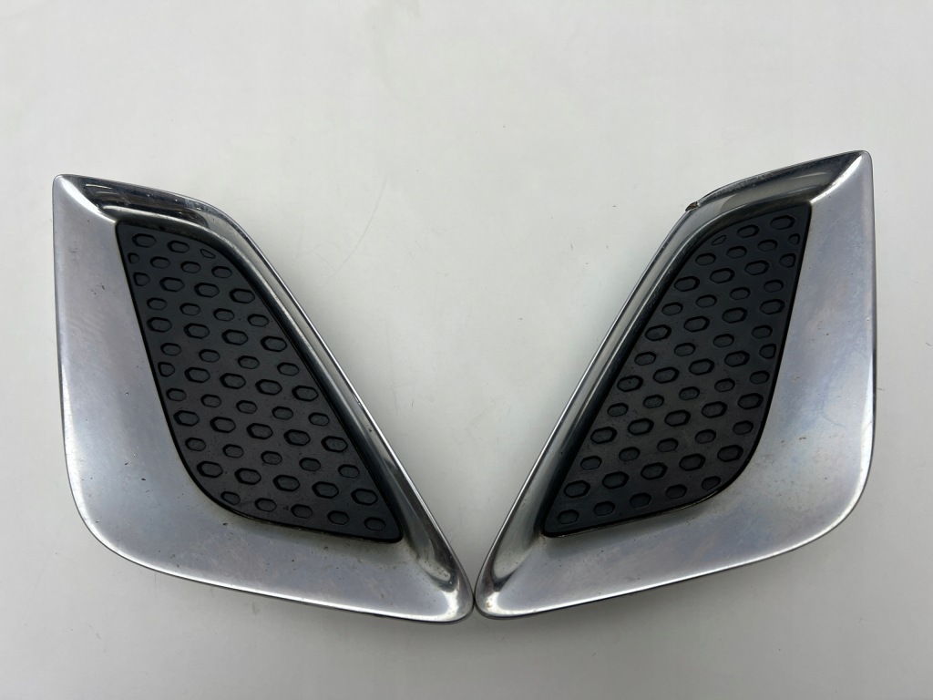 фото №1, Mitsubishi outlander iii lift заглушка хром бампера передній l+p n 18-