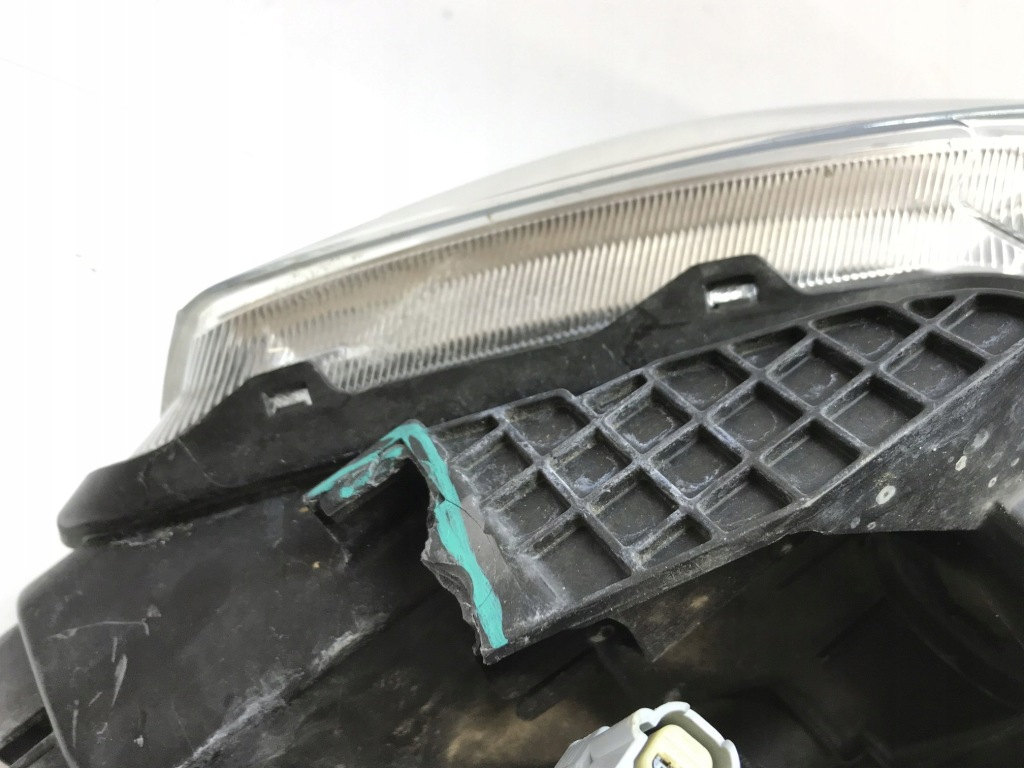 Suzuki vitara 3 3 рестайлінг  18- фара правий перед full led 100-7r016 Недорого