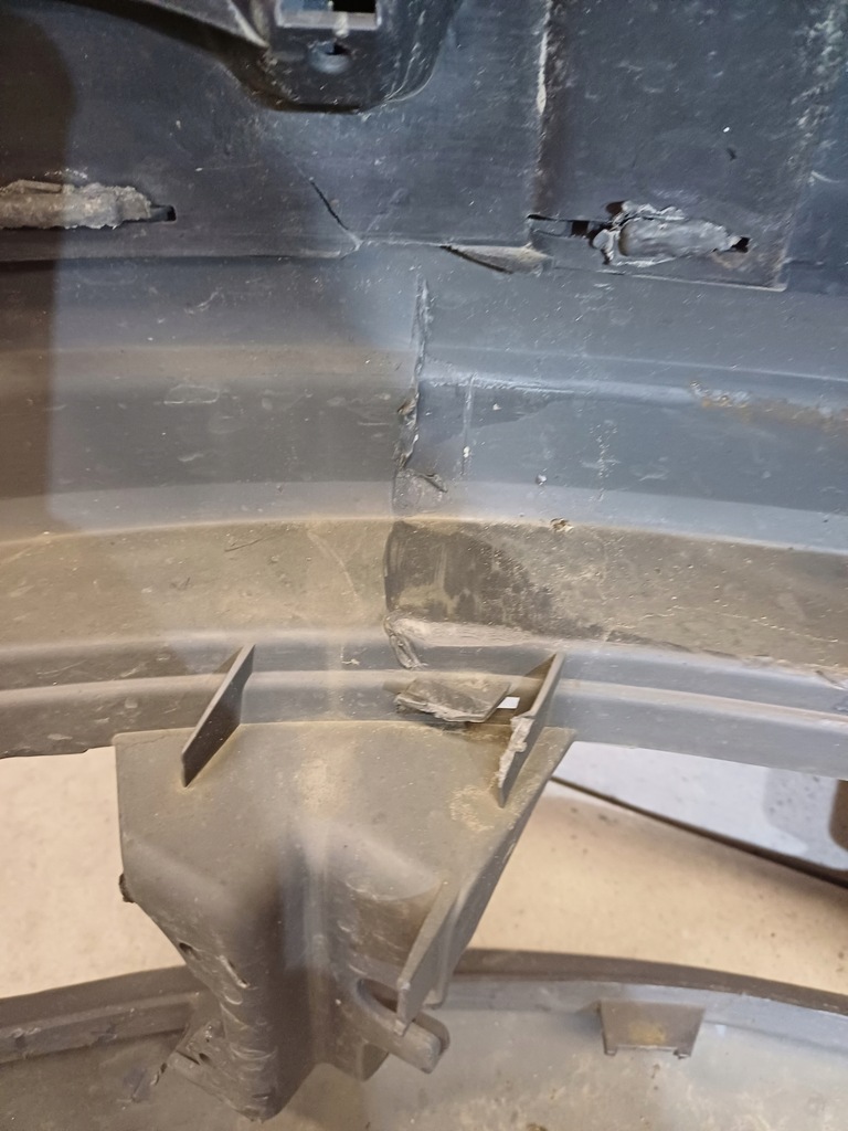 фото №12, Бампер перед передній vw caddy 2003-2010 nr. 2k0807221