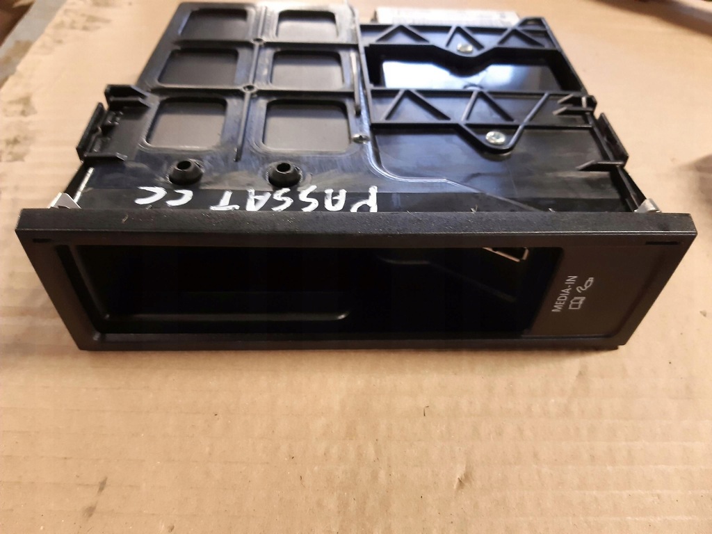 фото №7, Модуль інтерфейс 5n0035342f vw passat cc