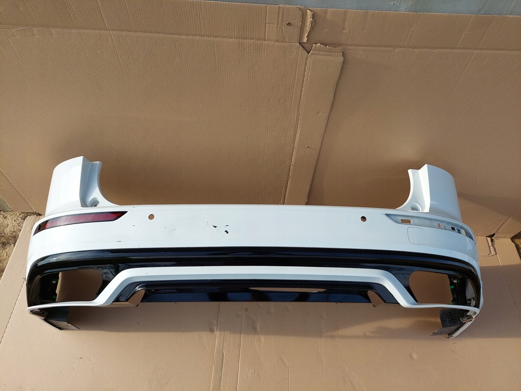 фото №1, Volvo v60 s60 ii r-design 18r .бампер задня a255