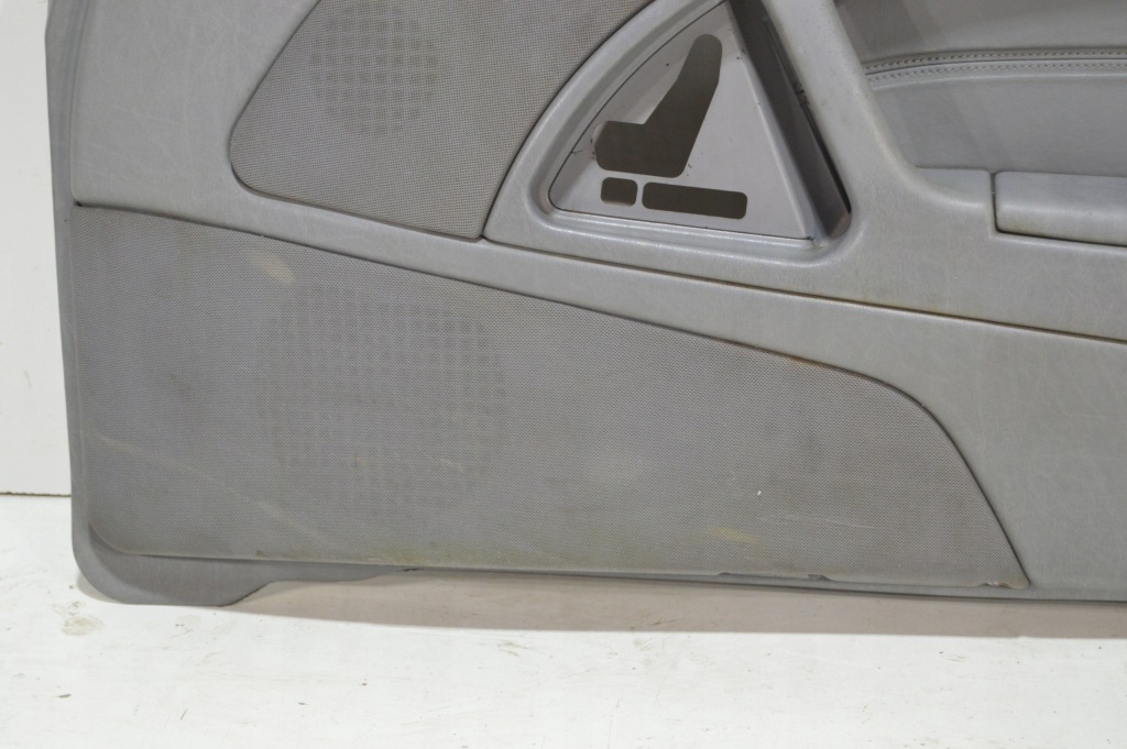 Обшивка дверь правый szary po рестайлинг  mercedes r129 sl 1297209470 в Украине