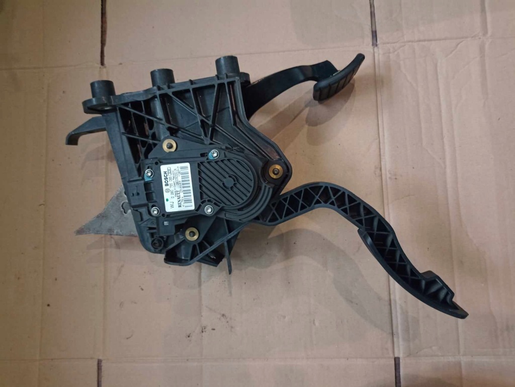 фото №2, Комплект педалей gaz сцепление тормоз laguna iii