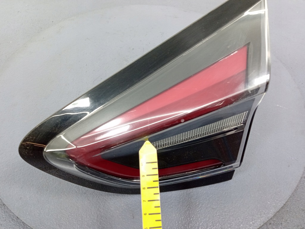 фото №10, Puma mk2 19- лампа задняя правая w крышка l1tb13a602aa