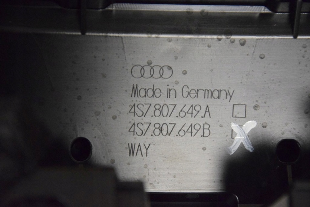 фото №15, Audi r8 ii 4s7 lift 21-r. spyder задняя накладка спойлер задняя карбон