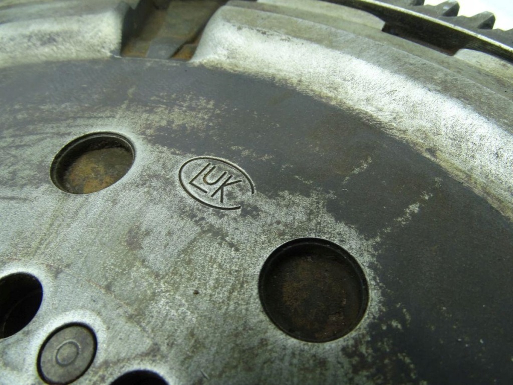 фото №4, Toyota avensis t27 09-18 2.0 d4d колесо двомасовий