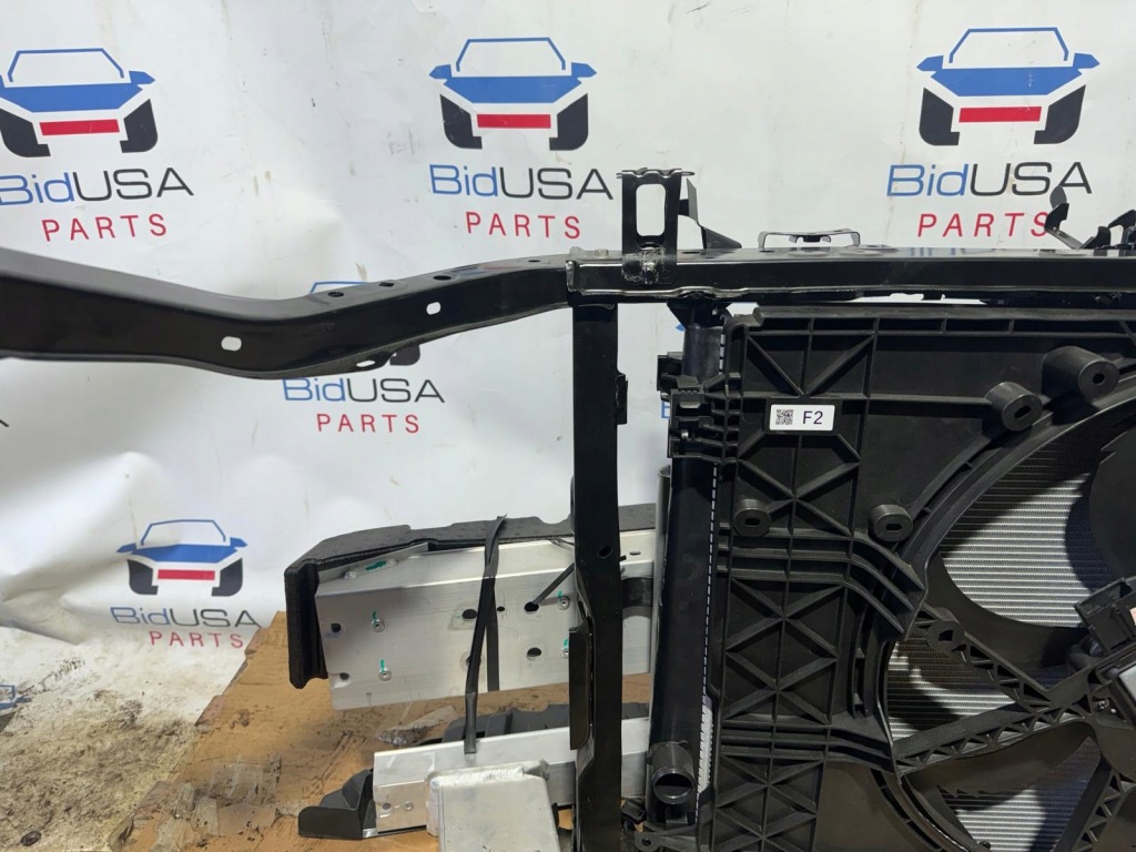 Бампер комплектный  радиатор ремень передний усилитель toyota sienna 2021 xl40 Доставка