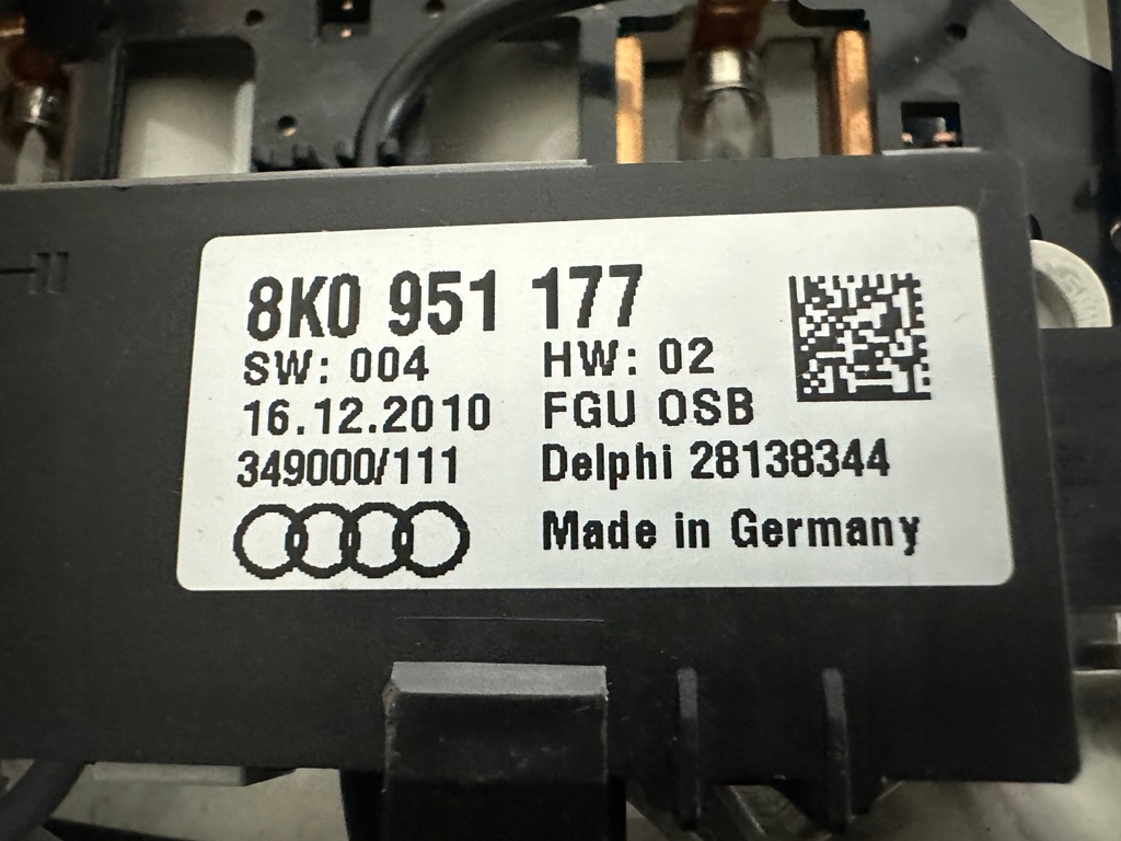 фото №14, Audi a4 b8 лампа стельовий 8t0947135a