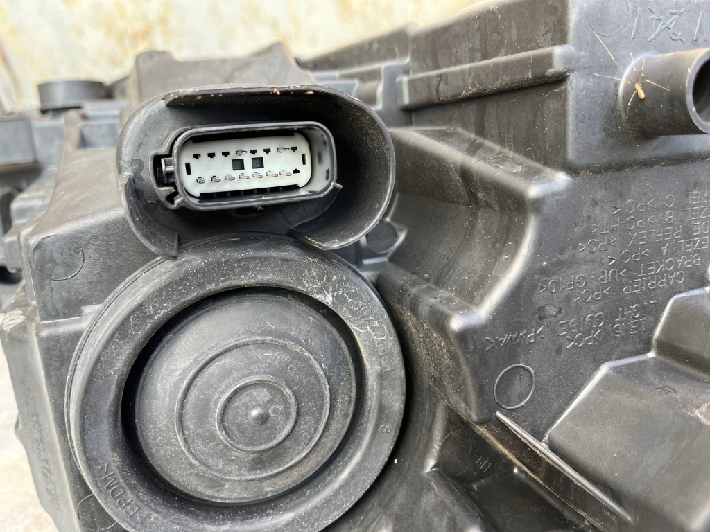 Купить 15 ford kuga mk3 фара передняя перед левая led lv4b-13e015cd