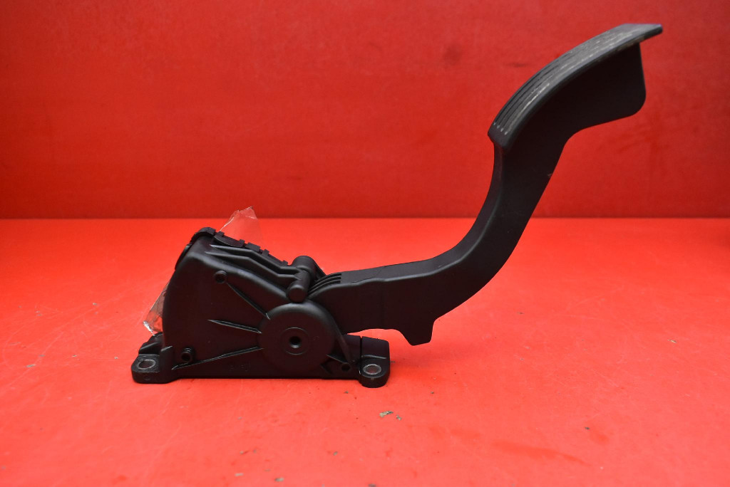 фото №6, Потенціометр педаль газу 4m51-9f836-ah ford focus 2 ii 1.6 tdci 90 km 04-08