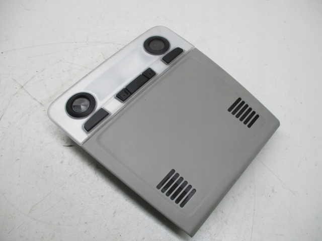 фото №1, Bmw e90 e92 e84 лампа освітлення салону