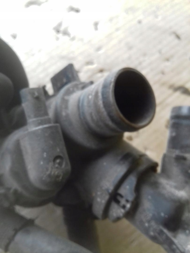 фото №4, Wąż труба корпус термостата