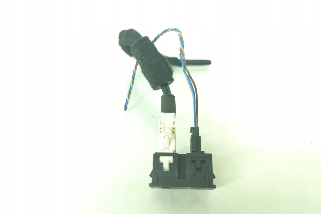 фото №7, Дополнительные соединитель мультимедиа aux/usb bmw 3 f30, f80 9229246 2.0l